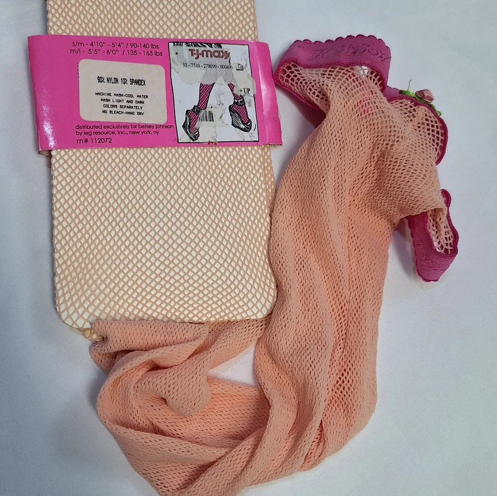 Vintage Betsy Johnson Tights Low-Rise Pink Peach FishNet Stocking Discontinued